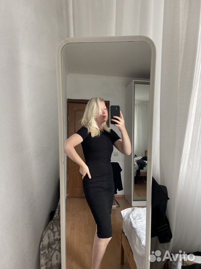 Черное платье