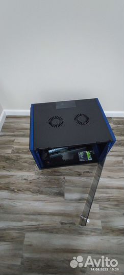 Шкаф телекоммуникационный настенный