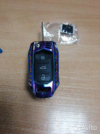 Выкидной ключ с металлическим чехлом