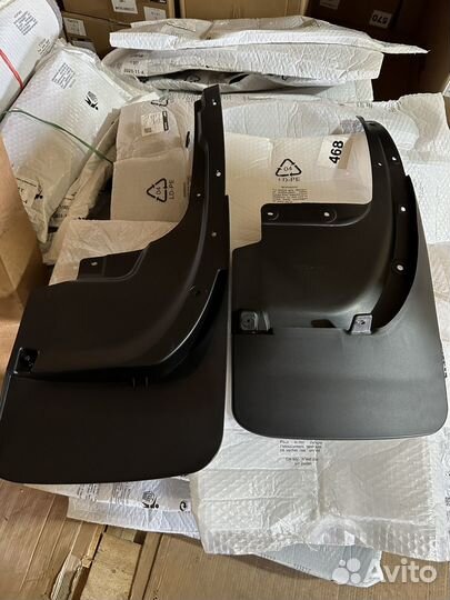 Брызговики на Toyota Land Cruiser 200.2016-2021г