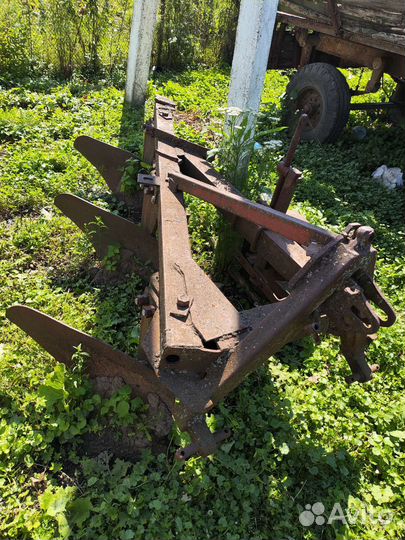 3 х корпусной плуг