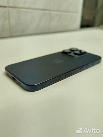 iPhone 15 Pro, 512 ГБ