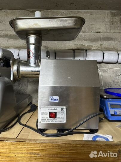 Мясорубка электрическая