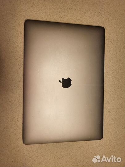 Apple macbook pro 15-unch 2017