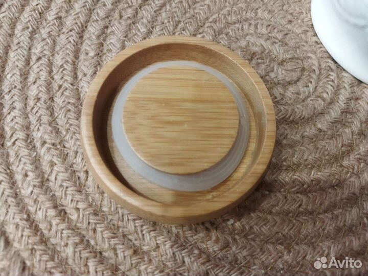 Банка для хранения сыпучих продуктов новая