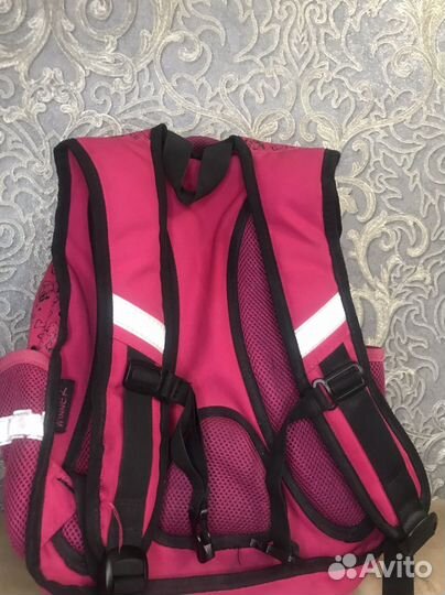 Рюкзак школьный для девочки 1 класс