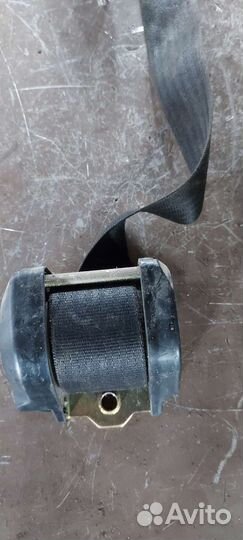 Ремень безопасности передний на Mercedes w126