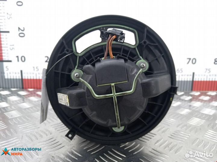 Моторчик печки BMW 3 E90/E91/E92/E93 2005