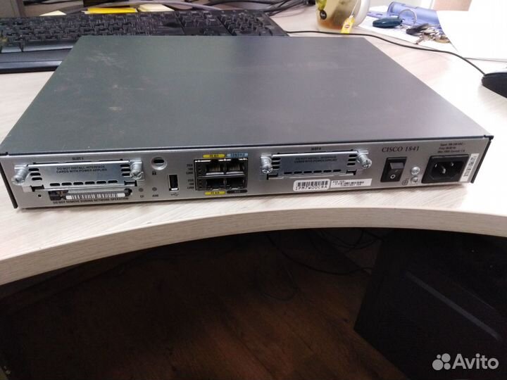 Маршрутизатор Cisco 1841
