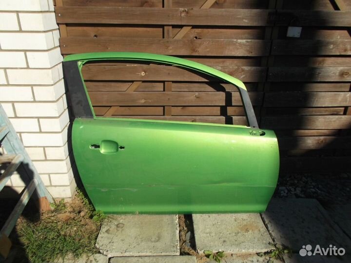 Дверь передняя правая Opel Corsa D