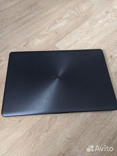 Ноутбук Asus F542U