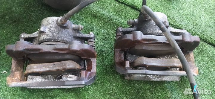 Колодки тормозные передние Mercedes C200 Cgi 204