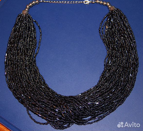 Колье вечернее праздничное серый люксовый бисер