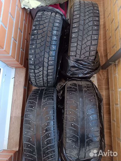 Viatti Brina Nordico V-522 185/65 R14