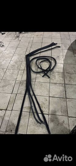 Уплотнитель двери Kia Magentis 2005 Седан