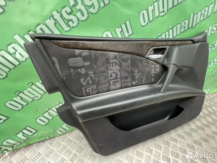 Обшивка двери передняя левая Mercedes-Benz E-Class