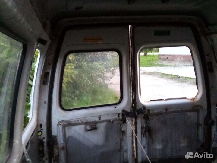 Заднее стекло Ваз 2110 и газель