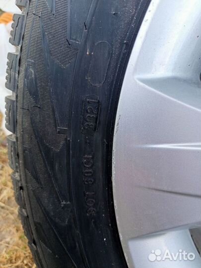 Комплект колес зимних на 205/60/16 Nokian Tyres