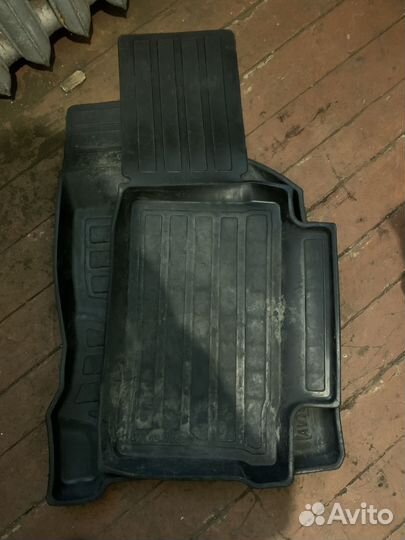 Продам коврики для Лады веста