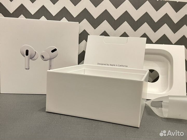 Коробка от airpods pro