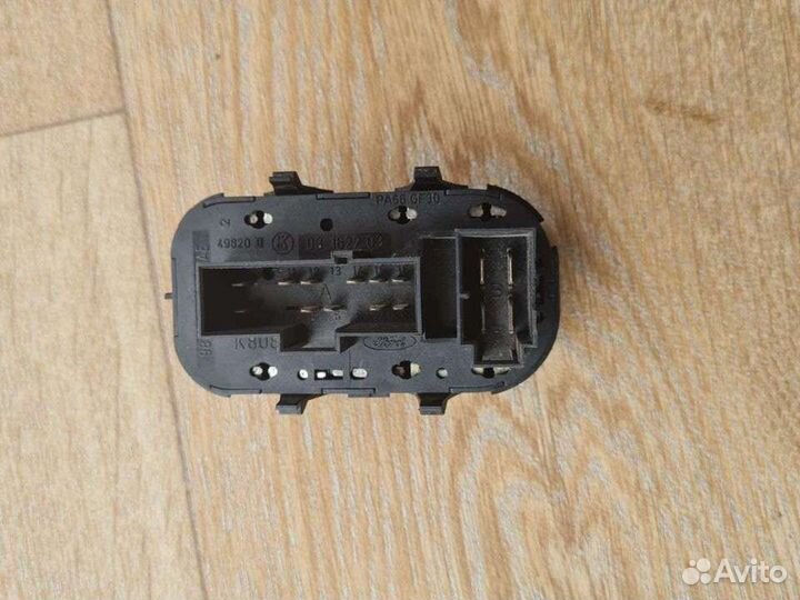 Кнопка стеклоподъёмника форд фокус 1