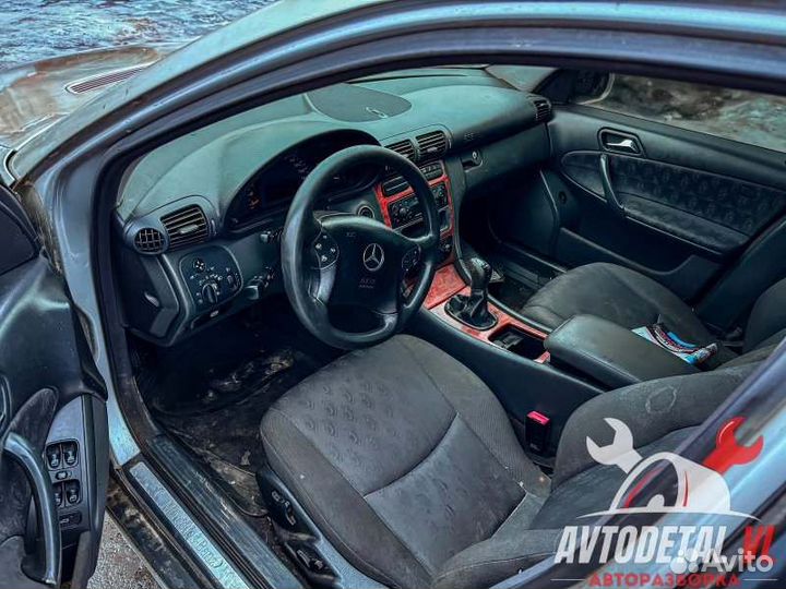Авто на разбор Mercedes-Benz C180 седан 2000-2008