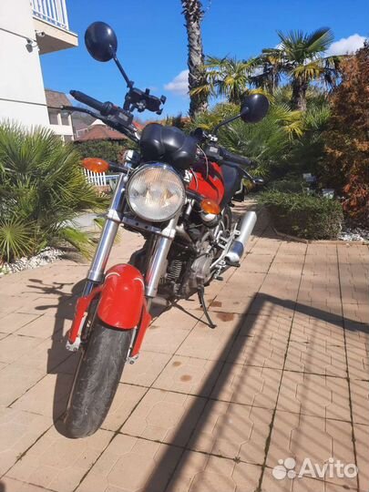 Ducati monstr 400. 2000 г.в