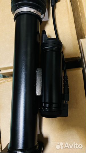 Задний амортизатор Chevrolet Tahoe