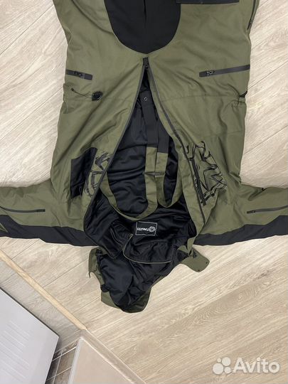 Снегоходный комбинезон Timeless новый