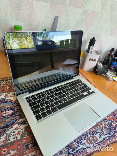 MacBook Pro i7