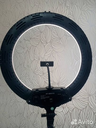 Аренда Кольцевой лампы 45 см со штативом