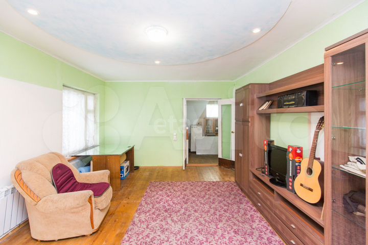 Дом 158,1 м² на участке 9,8 сот.