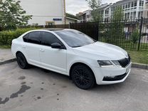 Skoda Octavia 1.8 MT, 2018, 168 000 км, с пробегом, цена 2 199 000 руб.