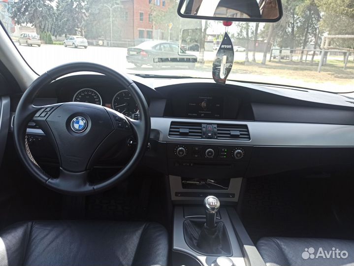 BMW 5 серия 2.5 МТ, 2004, 283 000 км