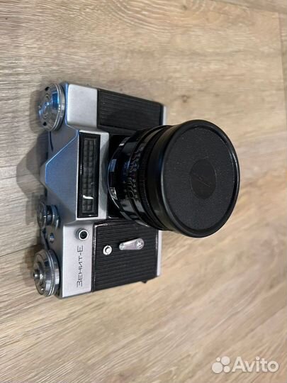 Плёночный фотоаппарат зенит