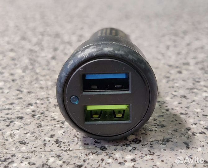 Автомобильное зарядное устройство для телефонов