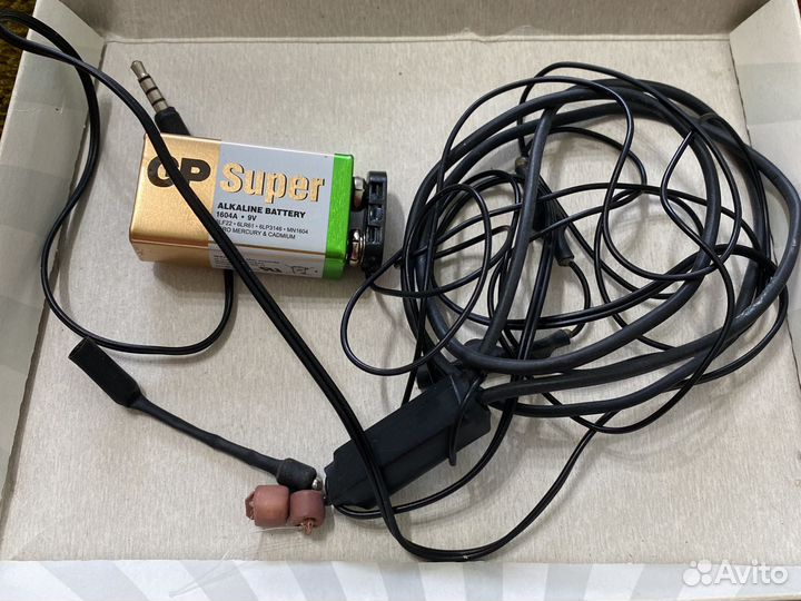 Продам микронаушники (две пары)