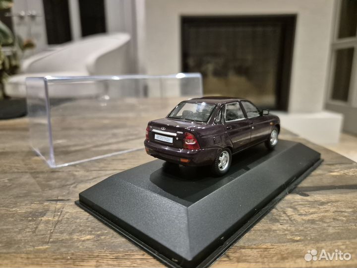 LADA priora 1/43 Deagostini