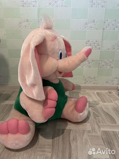 Розовый слон