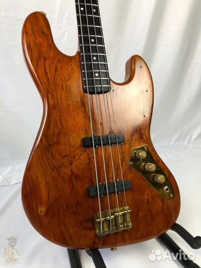 Бас гитара Argus jazz bass