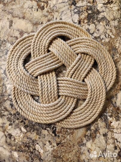 Декоративная салфетка - подставка