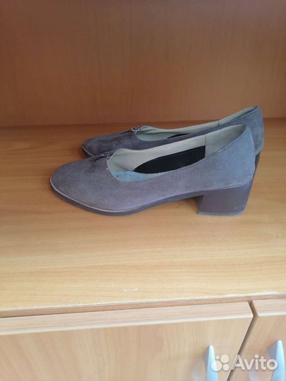 Туфли женские 40 размера