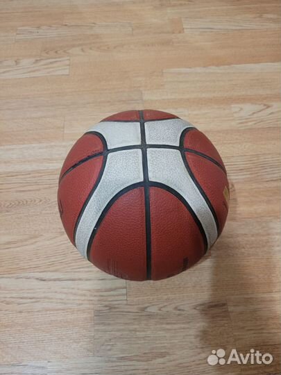 Баскетбольный мяч Molten 6