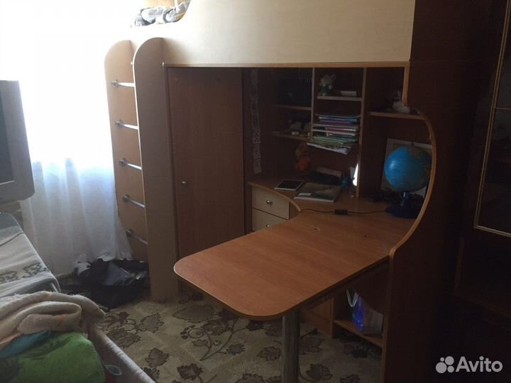 Уголок школьника с кроватью