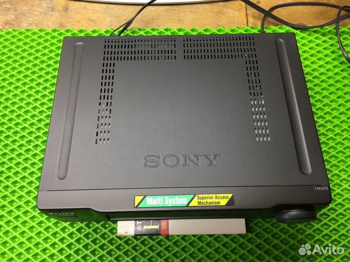 Видеомагнитофон Sony SLV-X500