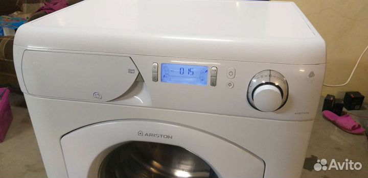 Стиральная машина Ariston Италия