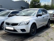 Kia Ceed 1.4 MT, 2010, 288 148 км, с пробегом, цена 423 000 руб.