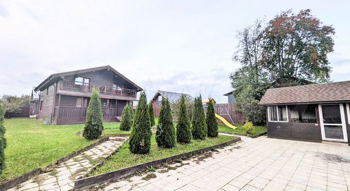 Коттедж 202 м² на участке 13 сот.