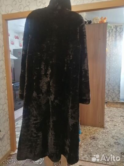 Продам мутоновую шубу