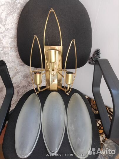 Люстры и бра